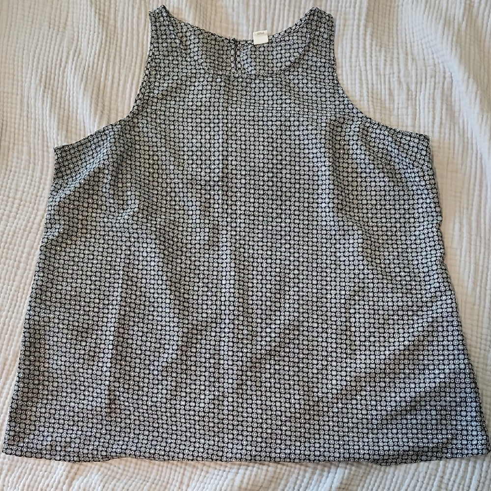 Old Navy Black and White Boxy Tank Top